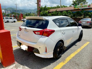 2013 Toyota Auris