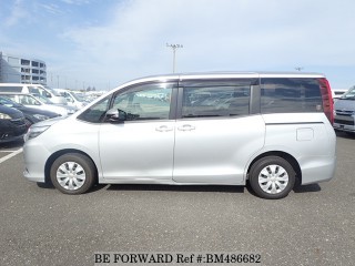 2017 Toyota NOAH