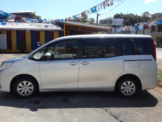 2015 Toyota Noah for sale in St. James, Jamaica