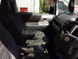 2009 Toyota Voxy for sale in Kingston / St. Andrew, Jamaica