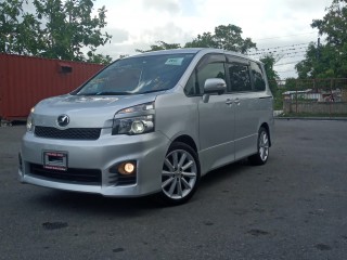 2011 Toyota Voxy ZS for sale in Westmoreland, Jamaica