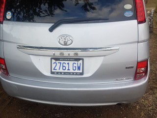 2011 Toyota Isis for sale in St. Catherine, Jamaica