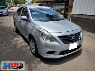 2013 Nissan LATIO