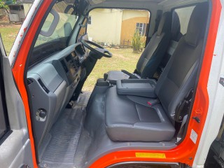 2010 Isuzu 3ton Elf Freezer truck