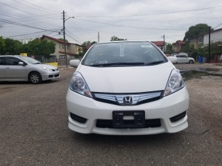 2014 Honda FIT SHUTTLE HYBRID for sale in Kingston / St. Andrew, Jamaica