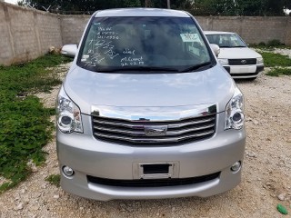 2013 Toyota NOAH for sale in Kingston / St. Andrew, Jamaica