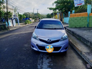 2012 Toyota Vitz G