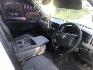 2008 Toyota Hiace