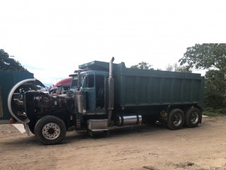 1994 Freightliner Peterbilt 379