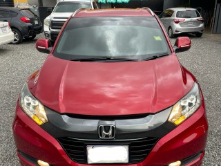 2015 Honda Vezel Z 
$2,390,000