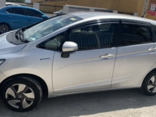 2016 Honda Fit Hybrid for sale in Kingston / St. Andrew, Jamaica