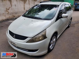 2005 Mitsubishi GRANDIS for sale in Kingston / St. Andrew, Jamaica