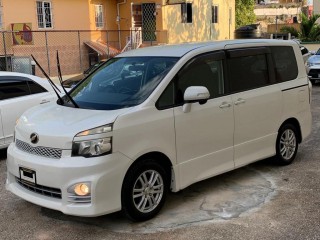 2012 Toyota Voxy for sale in St. Elizabeth, Jamaica