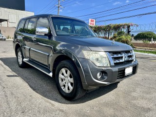 2012 Mitsubishi Pajero GLS