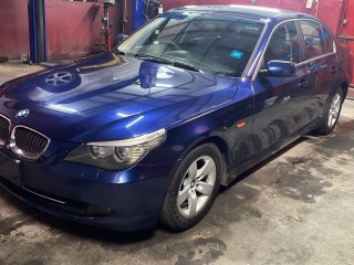 2009 BMW E60 525i