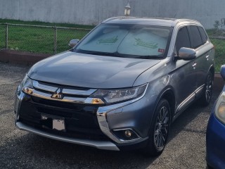 2016 Mitsubishi Outlander for sale in Kingston / St. Andrew, Jamaica