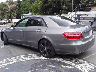 2011 Mercedes Benz E200 7G Tronic for sale in Kingston / St. Andrew, Jamaica