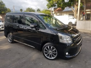 2009 Toyota Noah for sale in Westmoreland, Jamaica