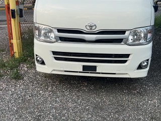 2012 Toyota Hiace