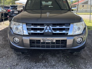 2012 Mitsubishi Pajero