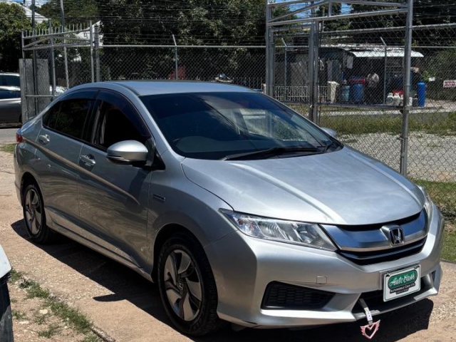 2016 Honda Grace for sale in Kingston / St. Andrew, Jamaica