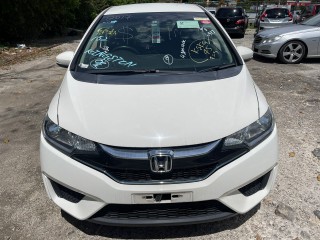 2017 Honda Fit hybrid 100 financing available or best offer for sale in Kingston / St. Andrew, Jamaica