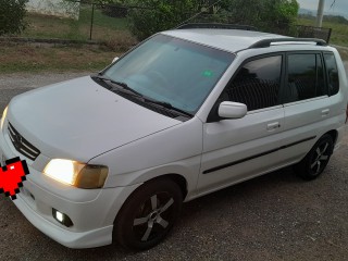 2002 Mazda Demio