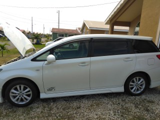 2010 Toyota Wish for sale in St. Catherine, Jamaica