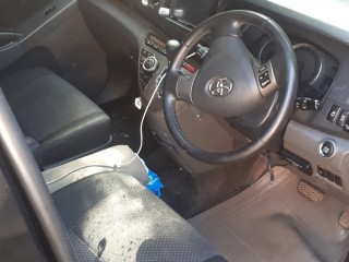 2010 Toyota ISIS platana for sale in Portland, Jamaica