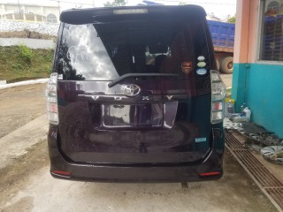 2011 Toyota Voxy zs for sale in Manchester, Jamaica