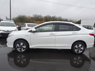 2017 Honda Grace Hybrid