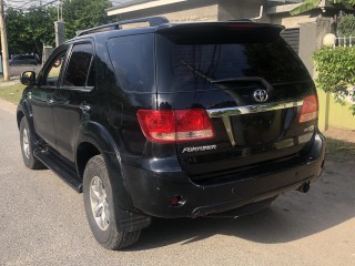 2006 Toyota fortuner