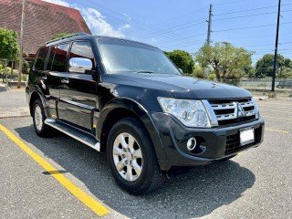 2014 Mitsubishi Pajero Gls