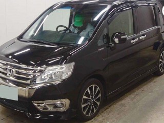 2014 Toyota Stepwagon Spada 
$2,680,000