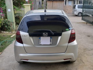 2013 Honda Fit for sale in Kingston / St. Andrew, Jamaica