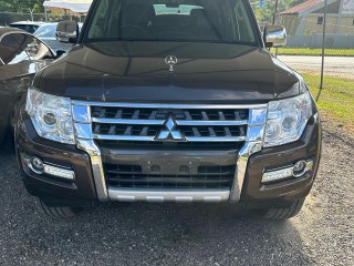 2018 Mitsubishi Pajero