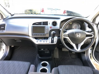 2011 Honda Stream ZS for sale in Manchester, Jamaica