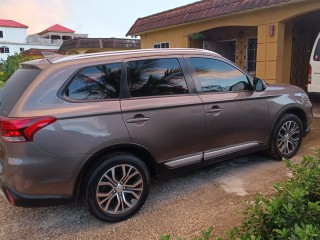 2019 Mitsubishi Outlander