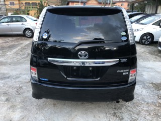 2011 Toyota Isis platana S for sale in Manchester, Jamaica