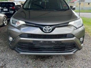 2018 Toyota Rav4
$3,450,000