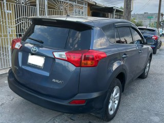 2014 Toyota RAV4 
$2,300,000