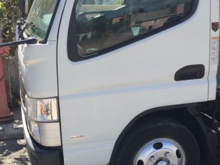 2015 Mitsubishi canter