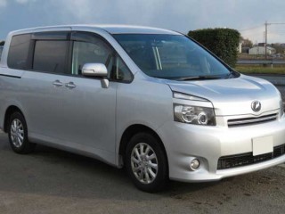 2010 Toyota Voxy for sale in St. James, Jamaica