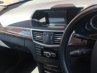 2012 Mercedes Benz E250 for sale in Kingston / St. Andrew, Jamaica