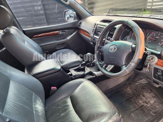 2006 Toyota PRADO