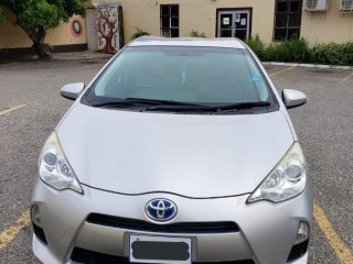2014 Toyota Aqua Hybrid for sale in Kingston / St. Andrew, Jamaica