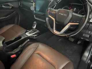 2022 Isuzu DMax
$7,500,000