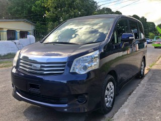 2013 Toyota Noah for sale in Kingston / St. Andrew, Jamaica