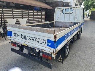 2011 Mitsubishi CANTER
$1,690,000