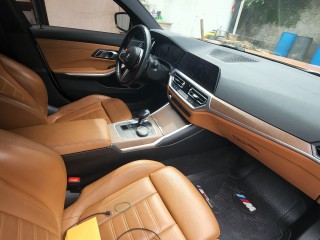 2021 BMW 330i